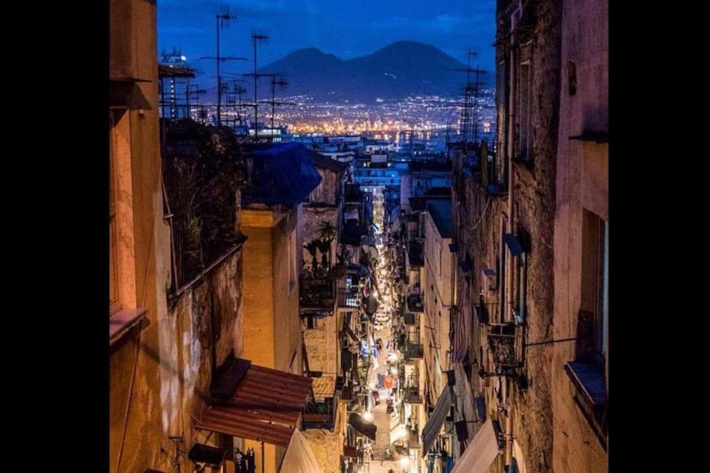 Appartamento Centro Storico Naples Exterior photo